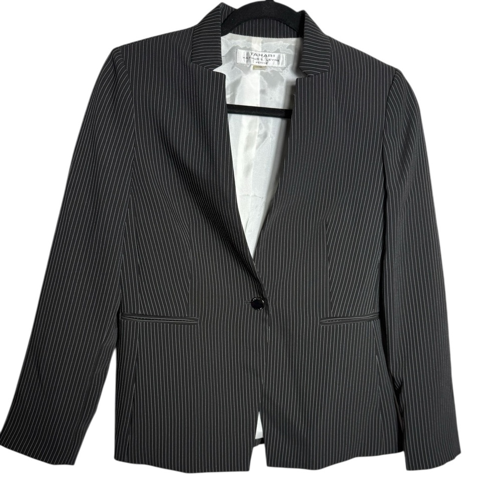 NWT Tahari Blazer Size 4 Petite Black Pinstripe Tailored Blazer Jacket 🖤🖤
